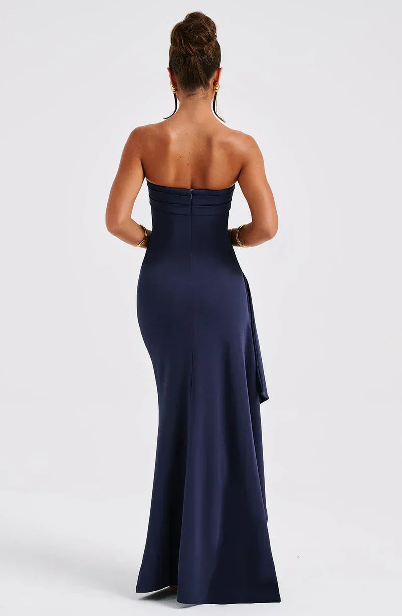 Elegant Off-Shoulder Maxi Kjole med Tvist